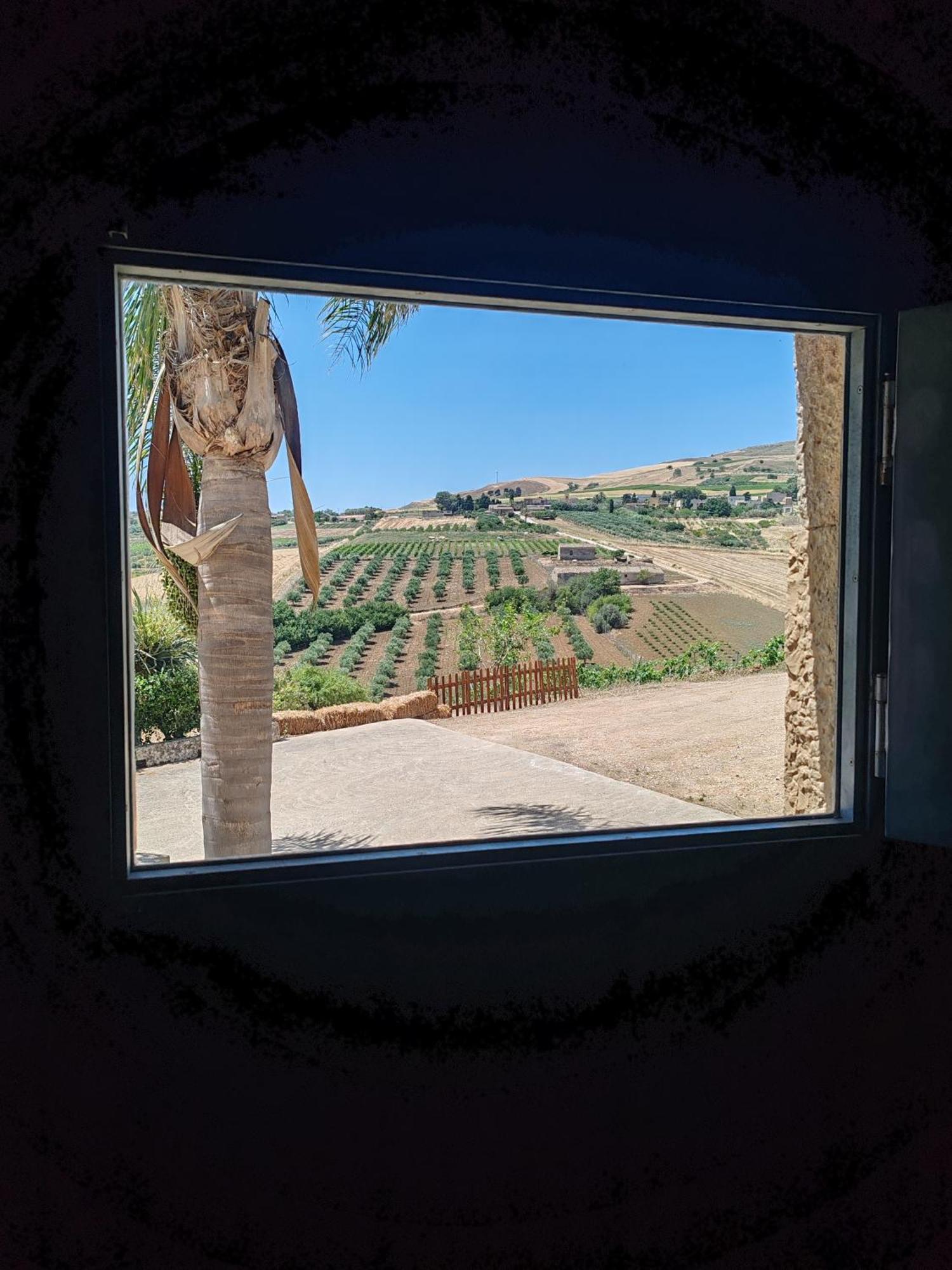Villa Antico Baglio Siciliano Parecchiata à Buseto Superiore Extérieur photo